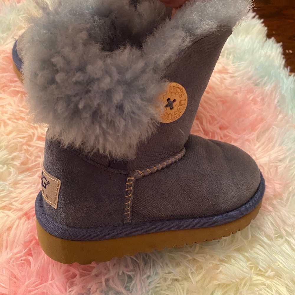 kids uggs size 8 toddler